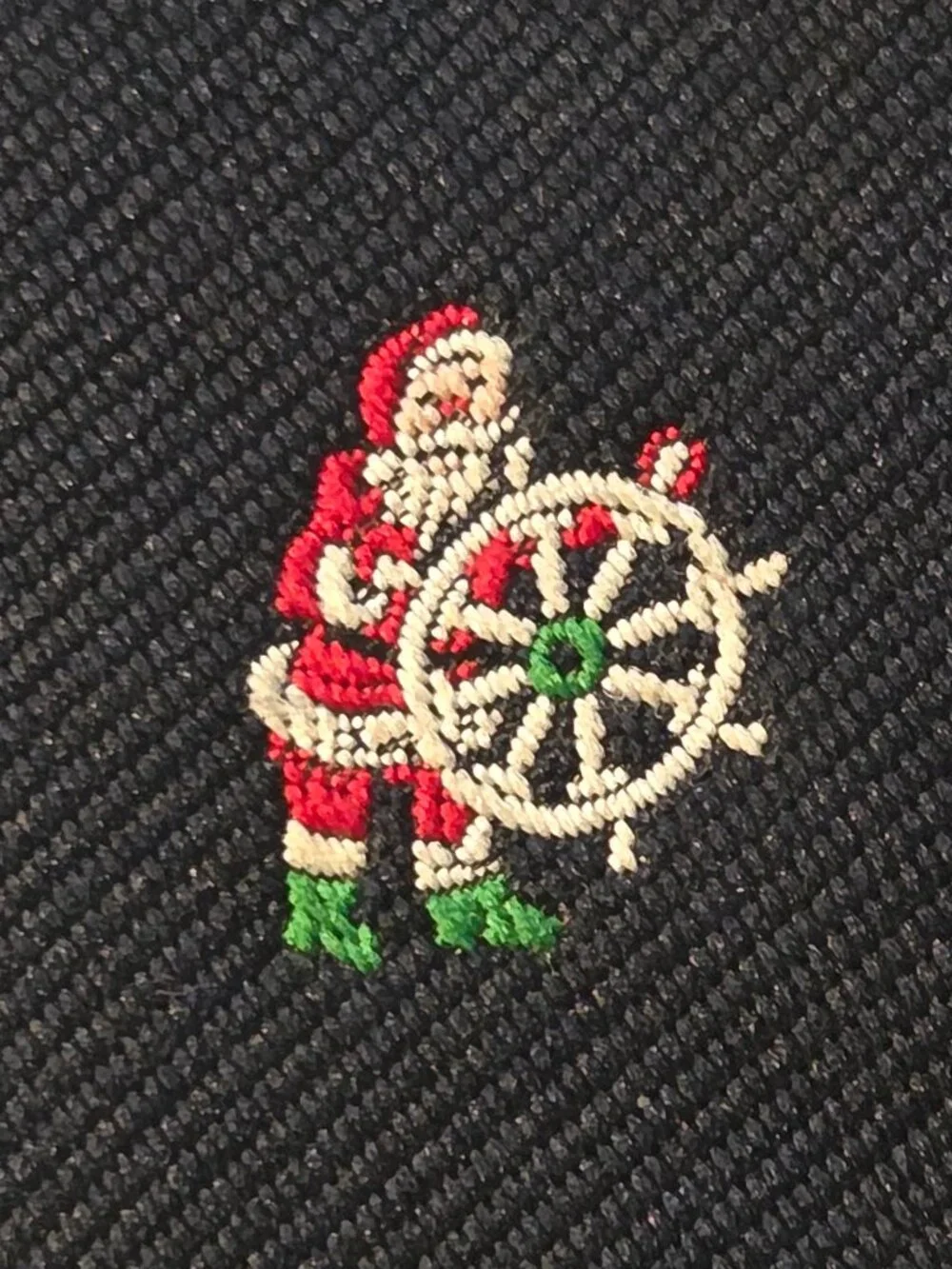 Cape Cod Boat Captain Santa Tie Navy Red Vintage 3 1/2